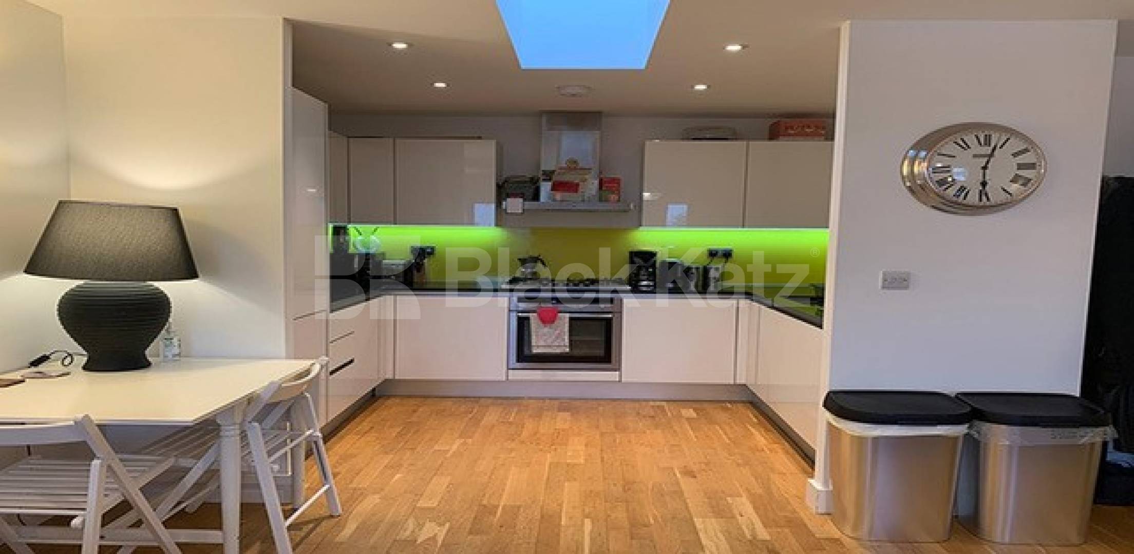 			1 Bedroom, 1 bath, 1 reception Apartment			 York Way, CAMDEN BORDERS